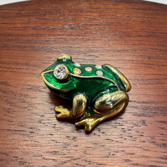 Vintage enamel and Swarovski crystal frog brooch. Unsigned. - Picture 1 of 10
